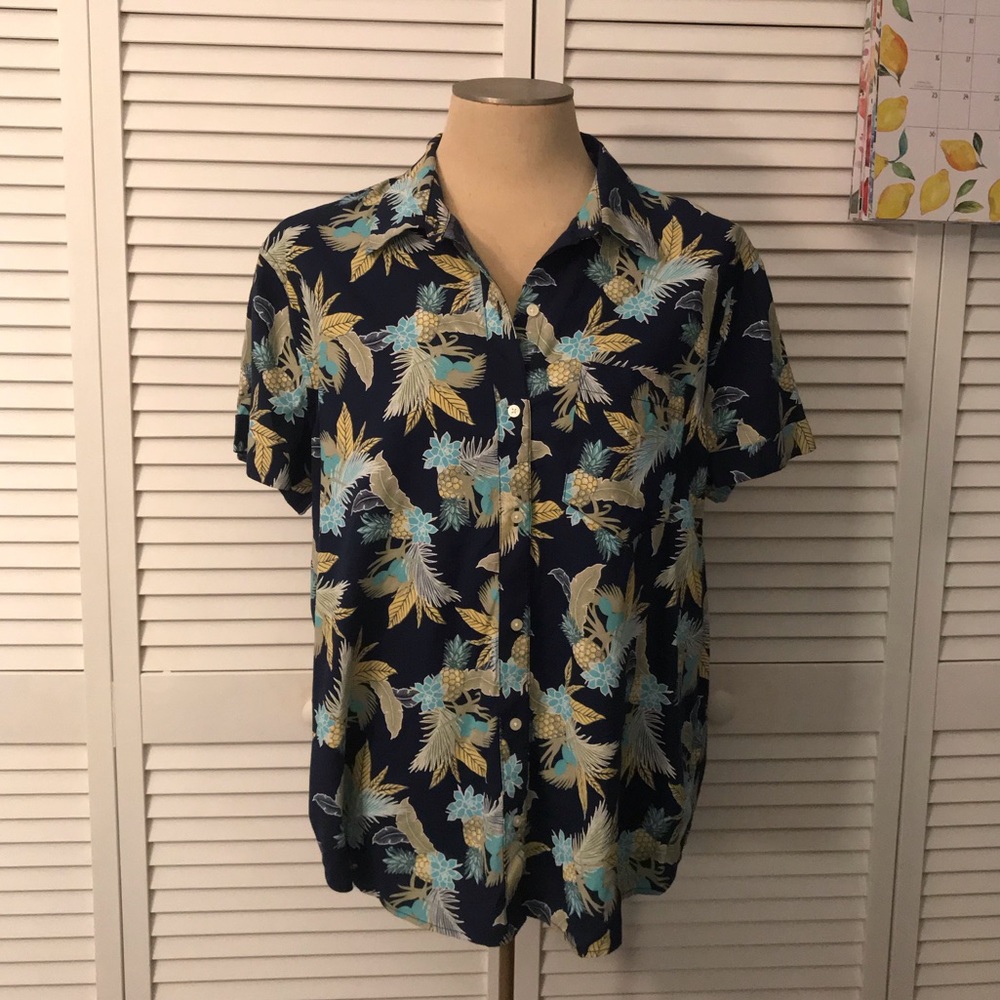 GAP Button Down